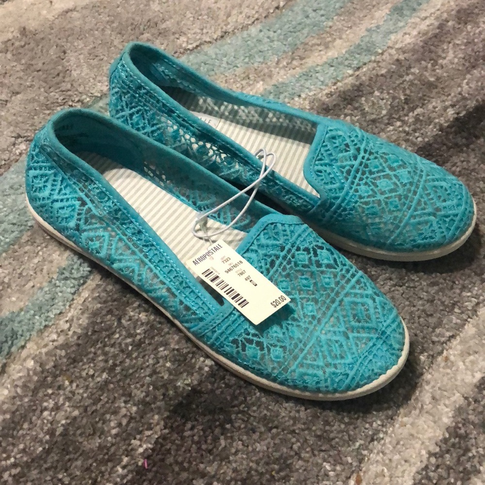 Aeropostale flats